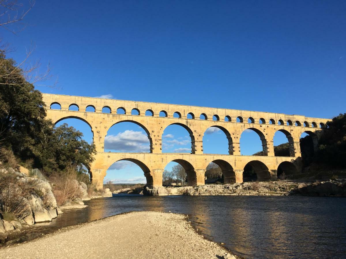 A Gauche Du Pont Hotell Vers-Pont-du-Gard Exteriör bild